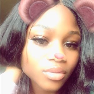 Meet your Posher, Anique